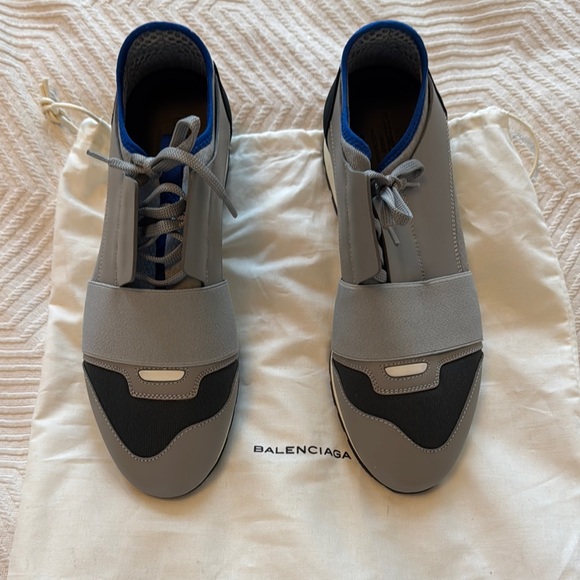 NWOT Balenciaga Men's Race Runner 'Grey' Sneakers - Picture 1 of 6